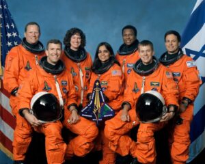 sts107-s-002