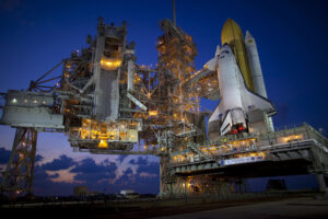 Discovery last rollout Space Shuttle Discovery sulla rampa di lancio