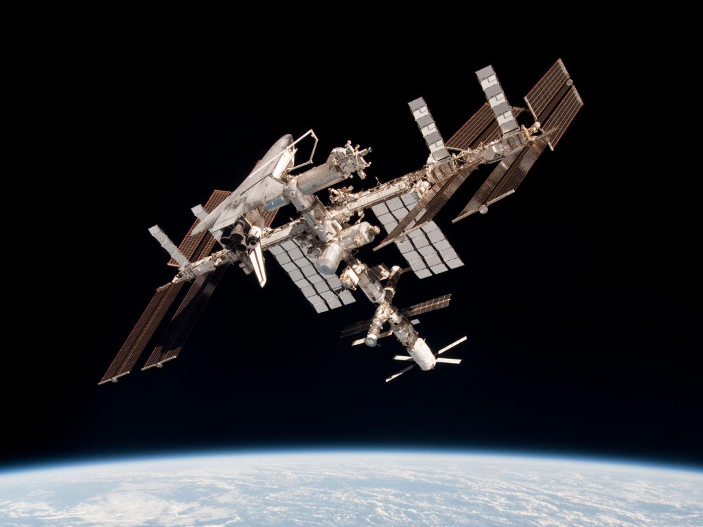 557282main_iss027e036673_1600_1600-1200