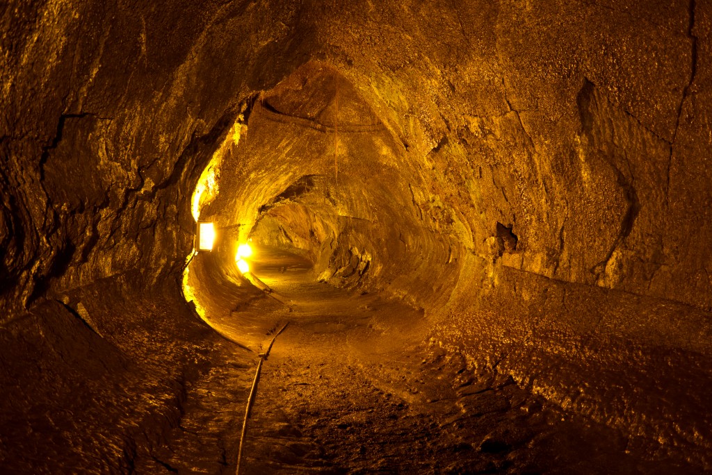 Thurston_Lava_Tube,_Big_Island