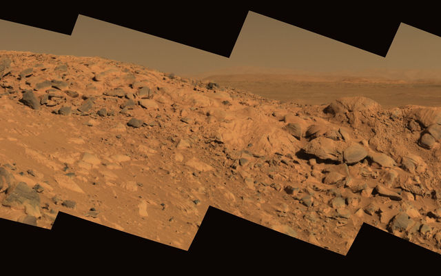 Mars_Spirit_Rover_Gusev_Crater_Longhorn_Rock_PIA06770-fi