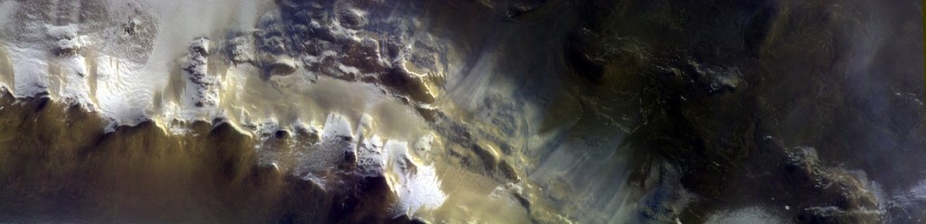 ESA_ExoMars_Korolev_crater_mtp000_stp004_bs015_RPB_1280