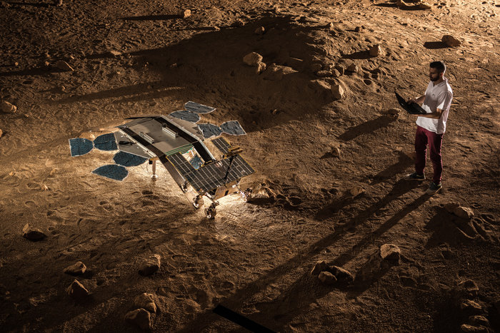 Moving_off_the_landing_platform_node_full_image_2