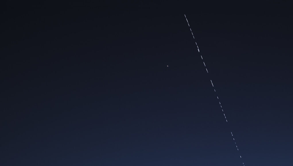 230214_Starlink_1830LT_k
