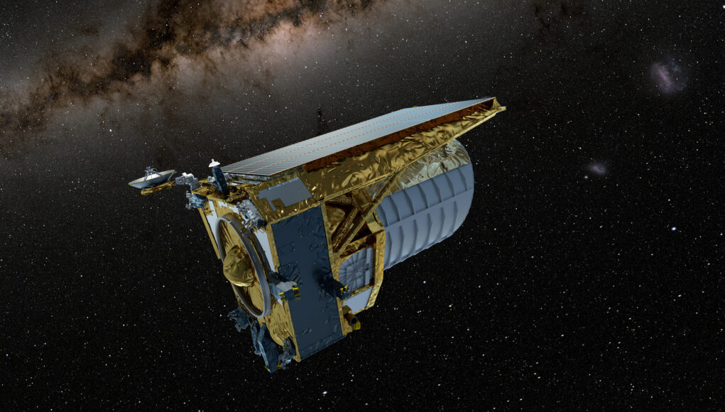 Euclid_looking_into_the_Universe_pillars
