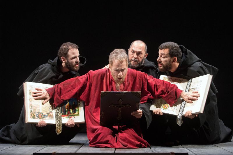 Stelle sul Palcoscenico: Astronomia a teatro