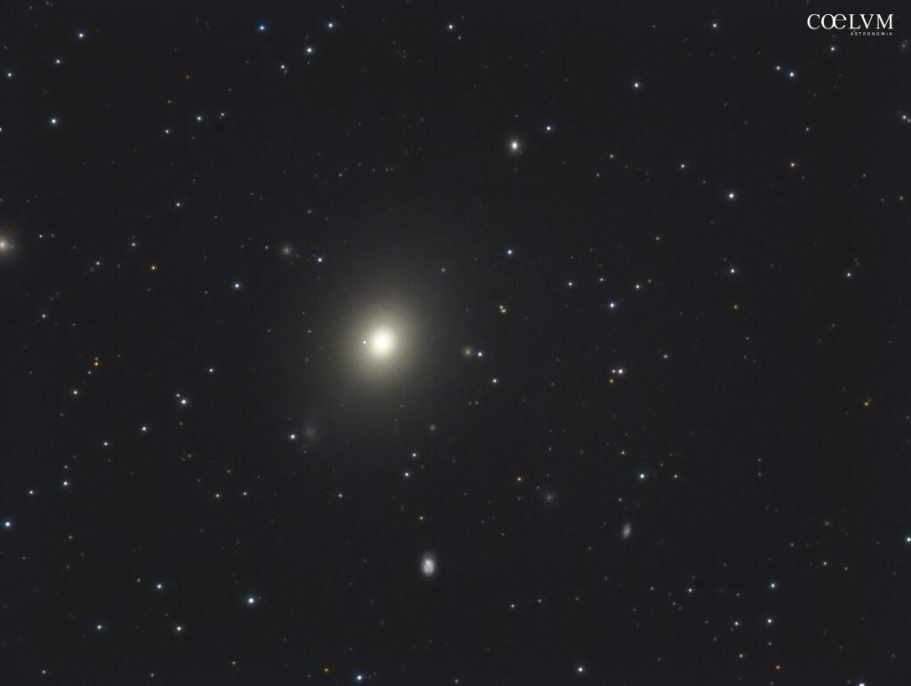 M49 galassia nella Vergine
