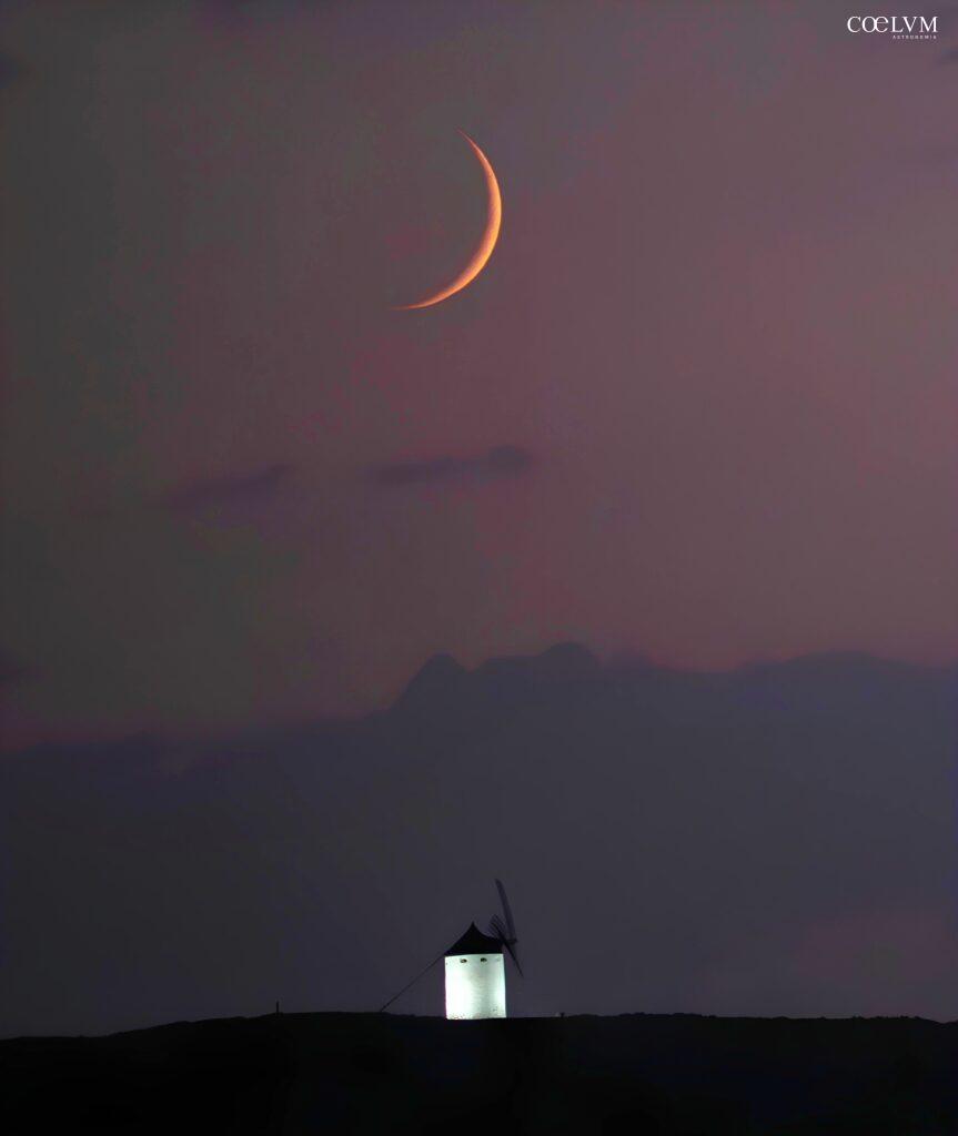 Silenzio, calma, e un vecchio mulino che veglia sul tramonto.