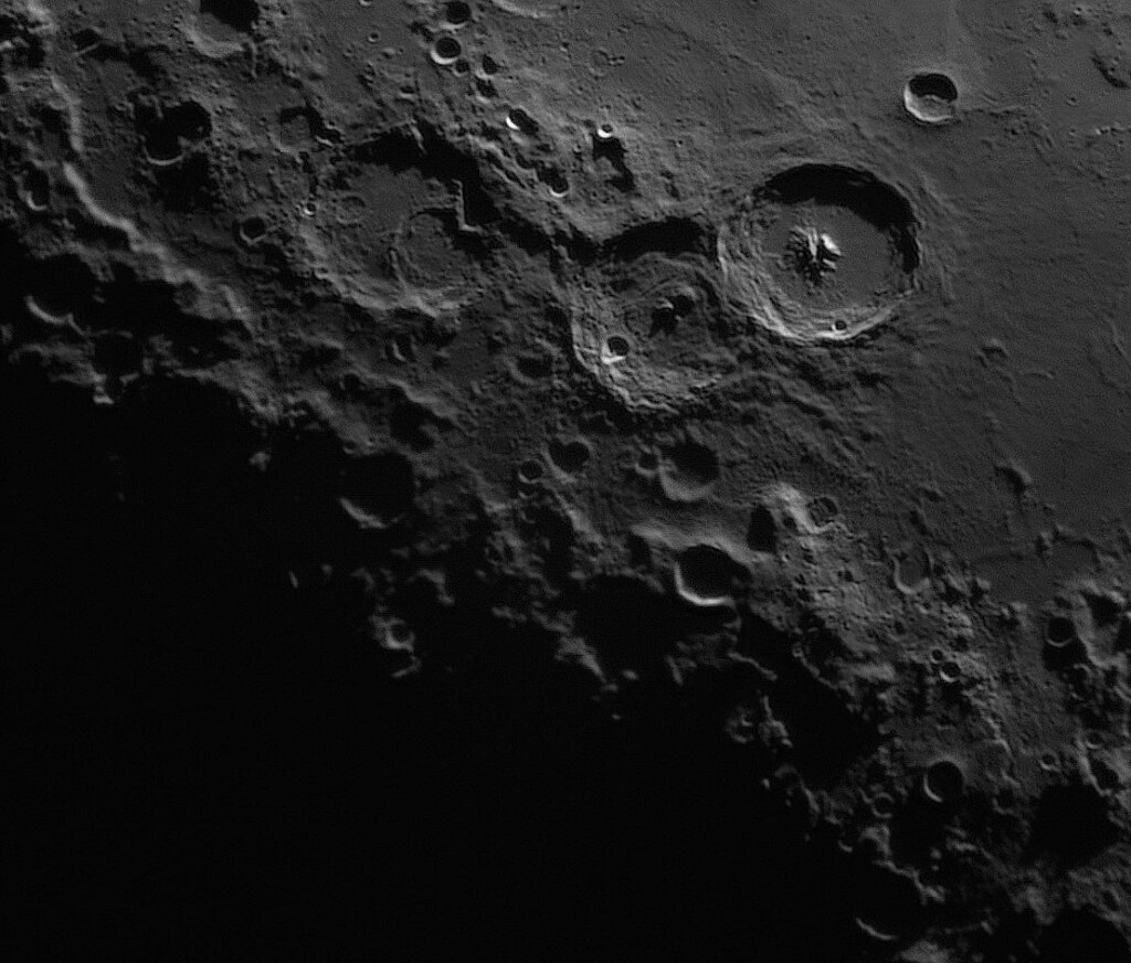 Theophilus, Cyrillus e Catharina crater