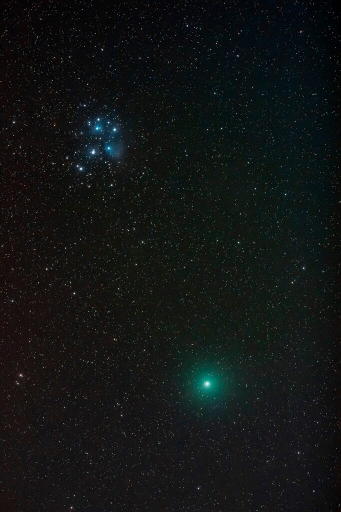 Cometa 46P/Wirtanen con le Pleiadi