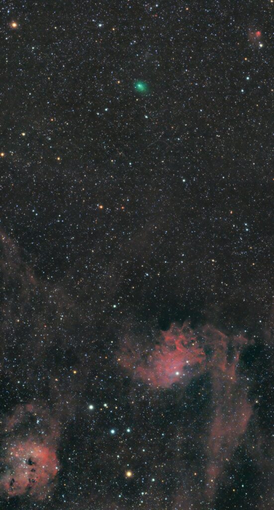 La Cometa Atlas saluta IC 405 e IC 410