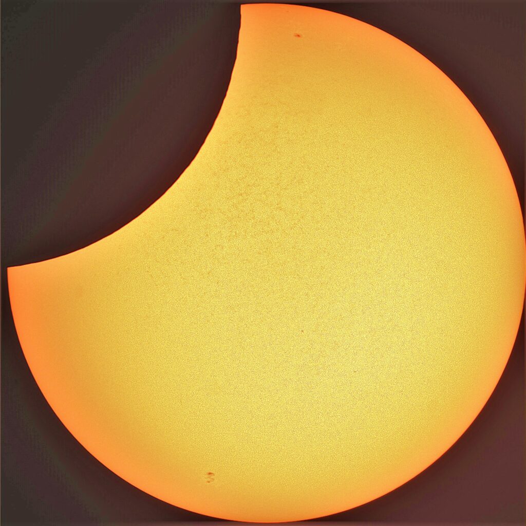 Massimo dell’eclissi parziale di sole