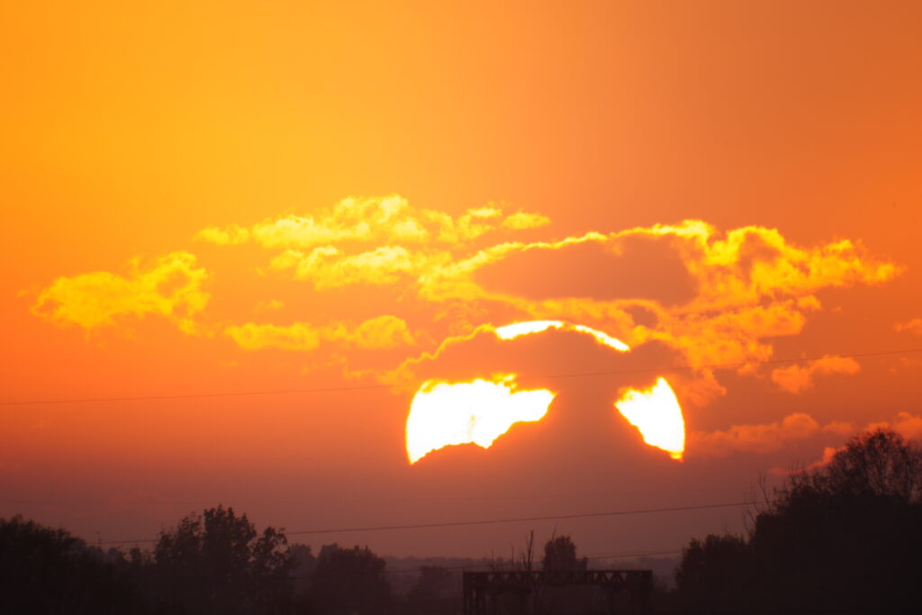 Tramonto dietro il Monviso