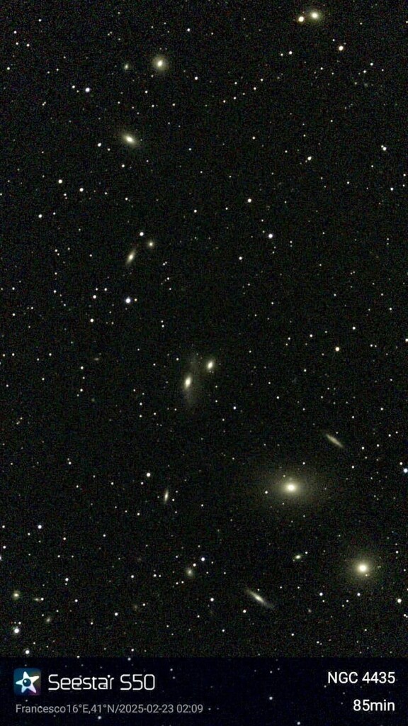 Markarian’s Chain striscia di galassie dell’ammasso della Vergine