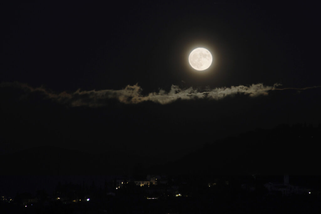 Super Luna