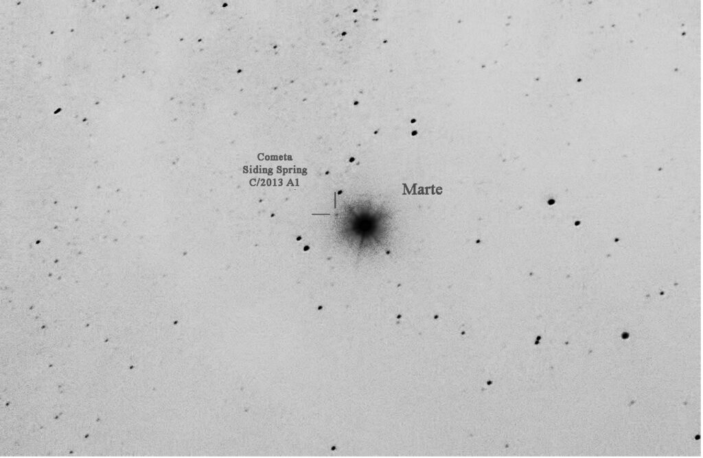 La piccola cometa Siding Spring incontra Marte
