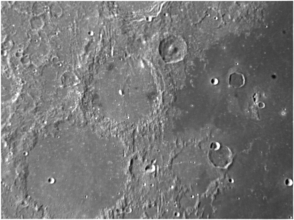 LUNA; Particolari