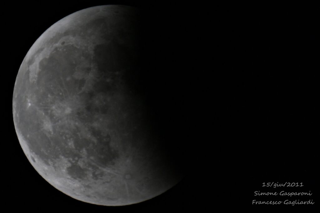 Eclisse lunare 15/giu/2011