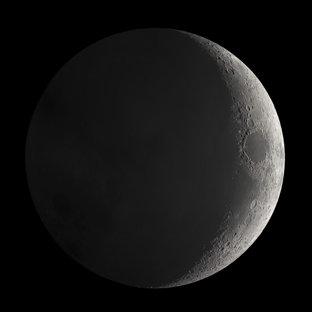 Luna e luce cinerea