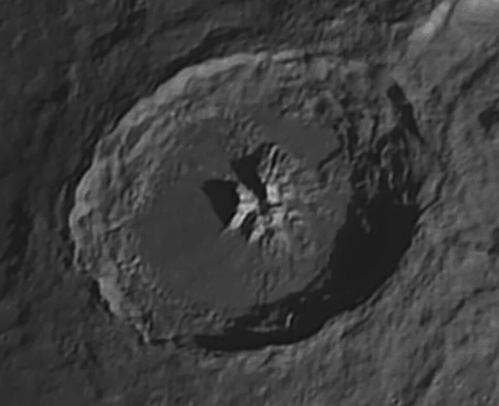 Cratere Theophilus
