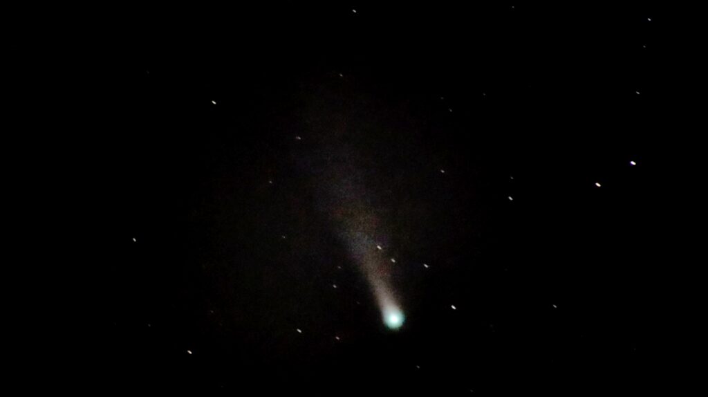 Cometa Neowise in allontanamento