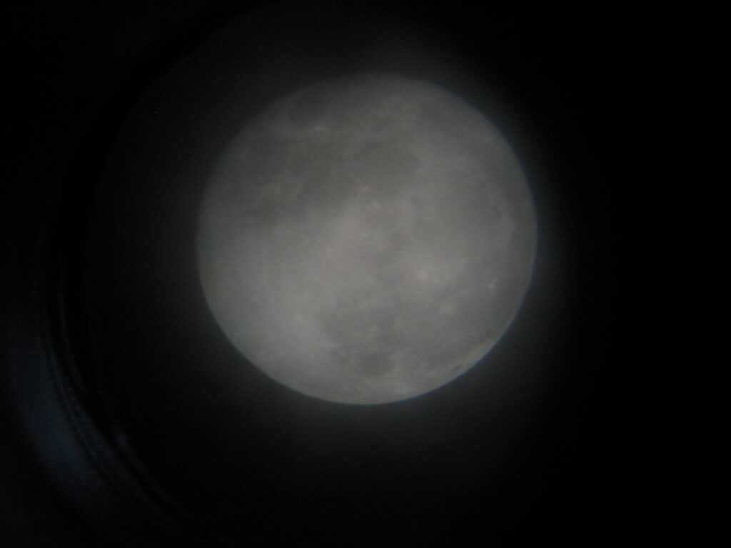 La Luna Fra Le Nubi