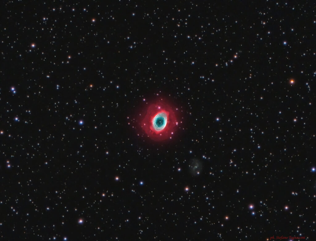 Ring Nebula M57 e alone esterno