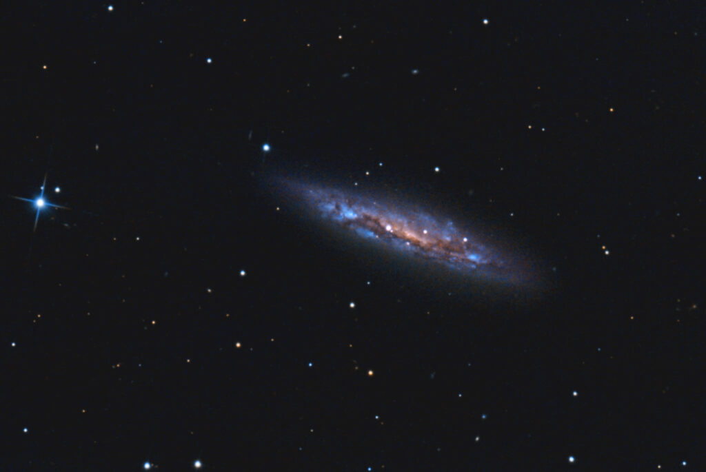 Galassia a spirale M108 nella costellazione dell’Orsa maggiore .