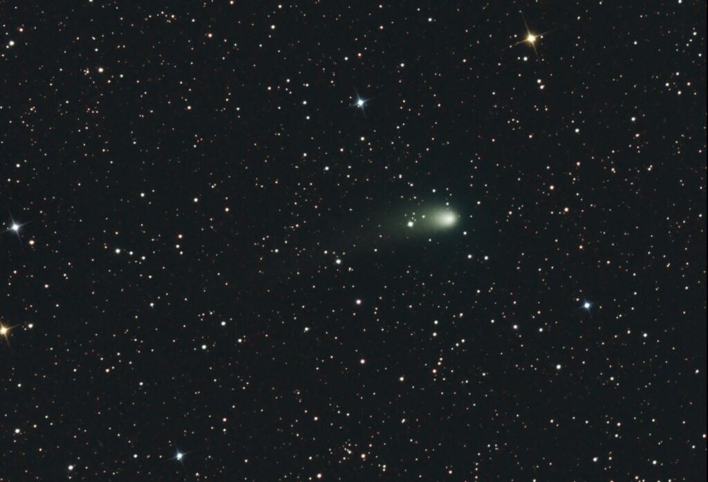 Cometa C/2017 T2 PANSTARRS.