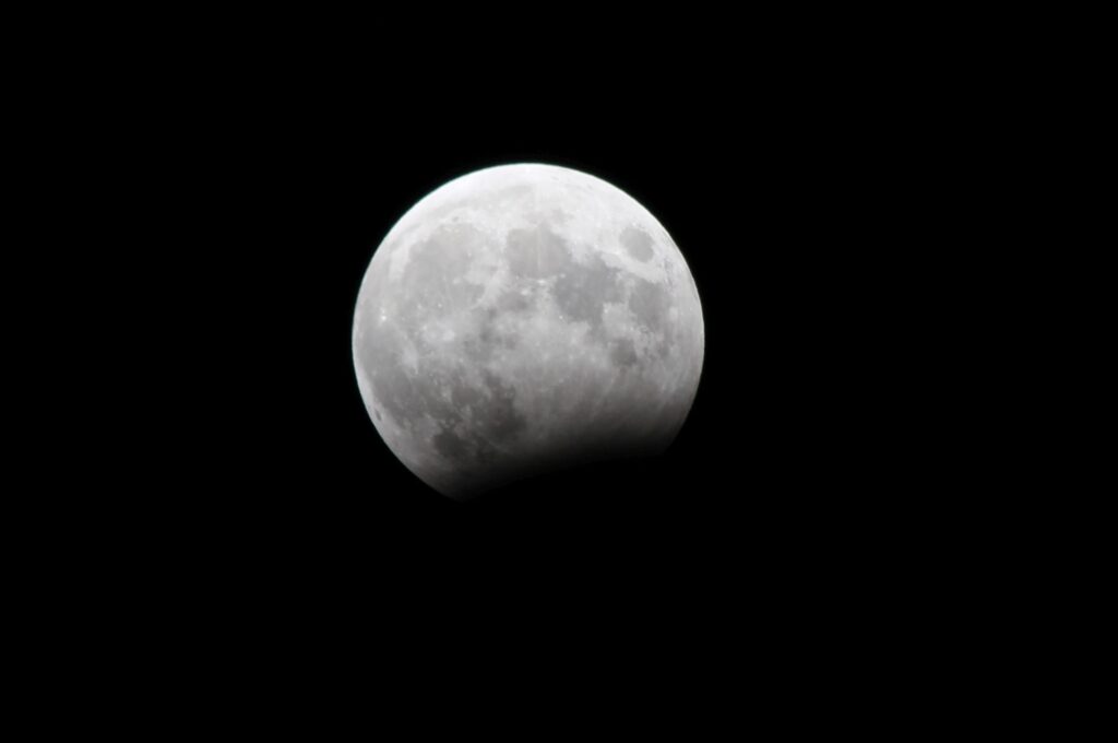 eclissi parziale di Luna